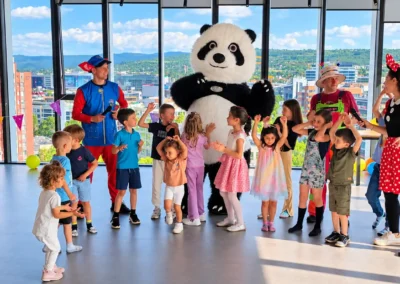 Разбира се. За изображението бих заложил на: